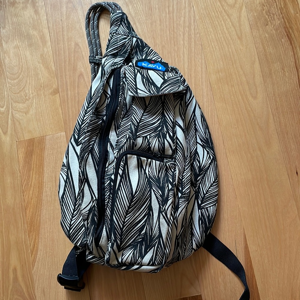 Kavu sling bag